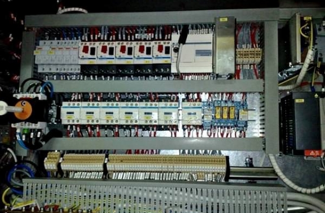 CO.EL.ME. Impianti elettrici-civili-industriali-fotovoltaici.